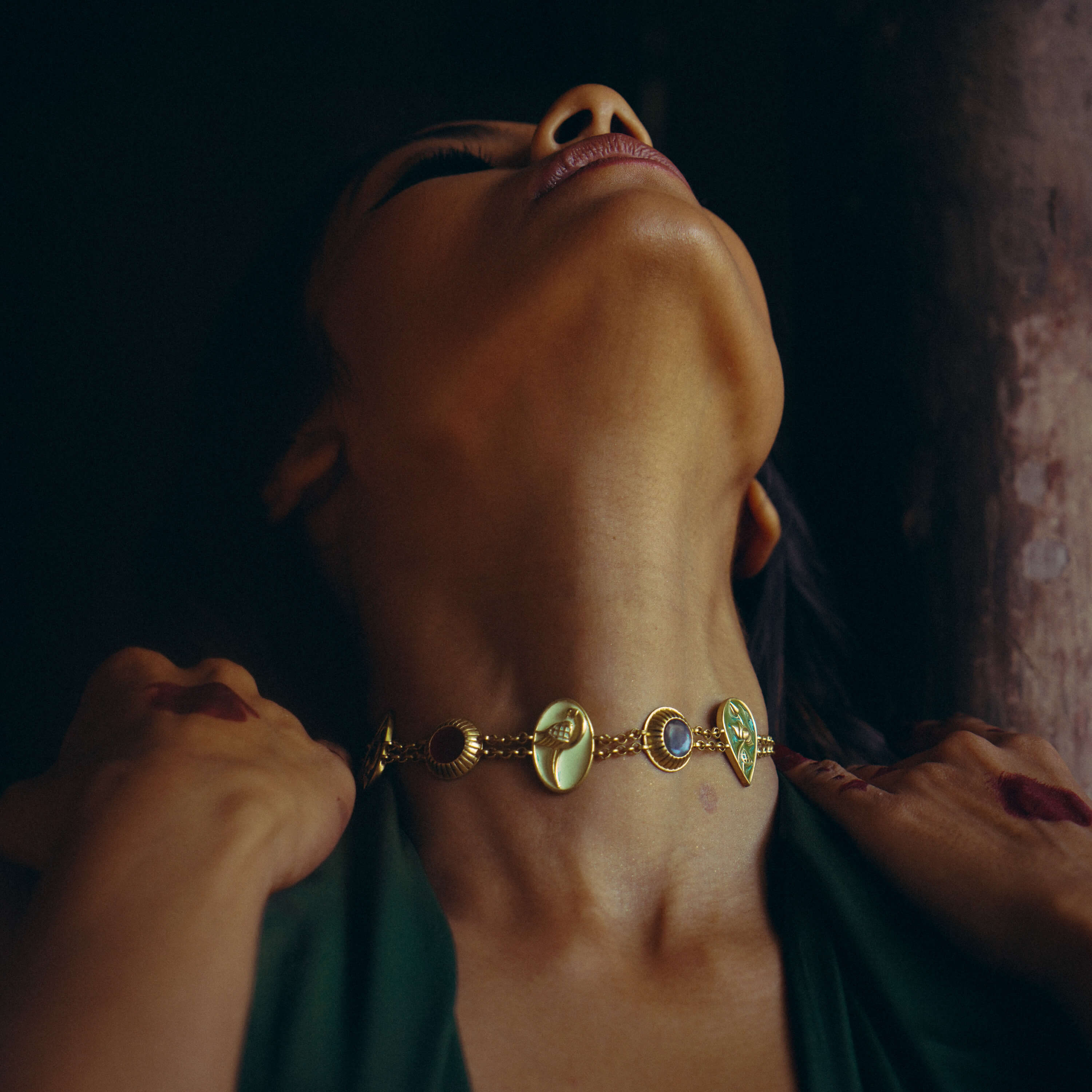 Surmeyi Kama Choker necklace detail